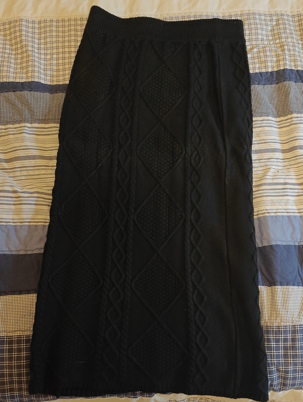 Black Cable-Knit Sweater Maxi Skirt - Women